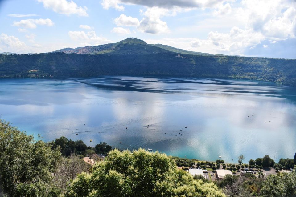 From Rome: Castel Gandolfo and Gardens Day Trip - Castel Gandolfo: Rome’s calm lakeside escape