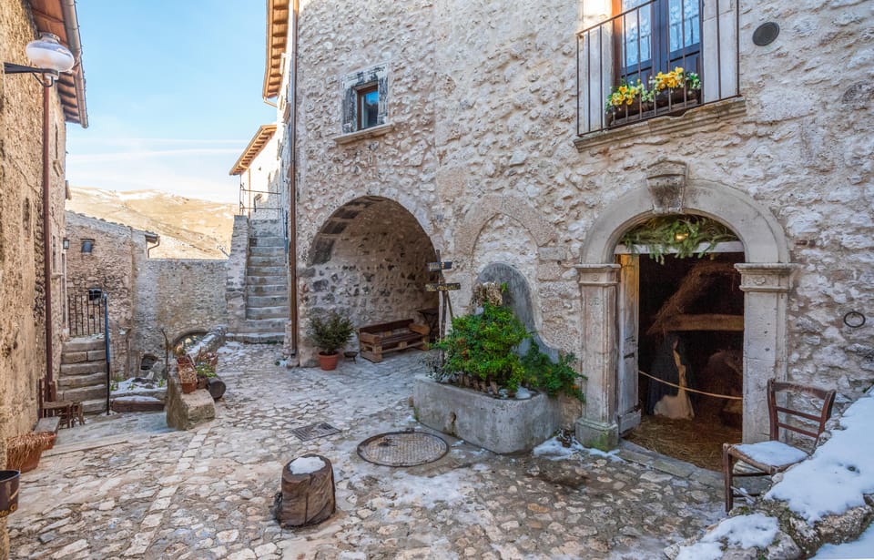 From Rome: Day trip to Abruzzo, Hidden Gem of Italy - Rocca Calascio: highest castle in Italy, with real guiding