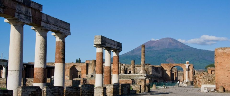 From Rome: Discover Amalfi Coast and Pompeii, Full Day Tour - From Rome to the coast: the small-group van setup