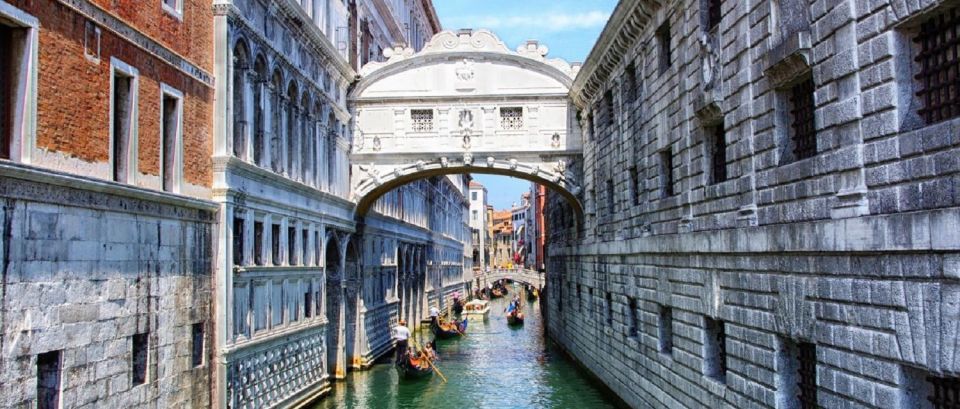 From Rome: Full-Day Small Group Tour to Venice by Train - Piazza San Marco: Photo Stop Energy Plus Time to Roam