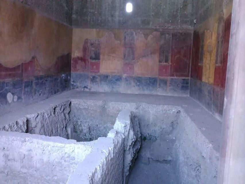 From Rome: Pompeii and Naples, Full Day Tour with Lunch - Tips to get the most out of the day