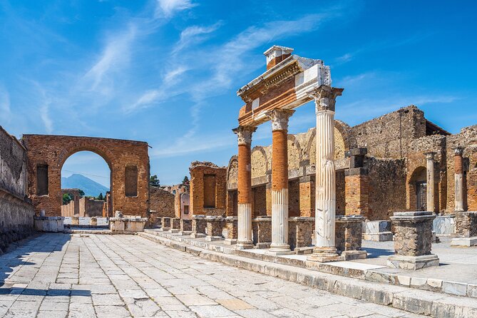 from Rome, Pompeii and Vesuvius - Meeting at Piazza del Popolo: The Day Starts Early