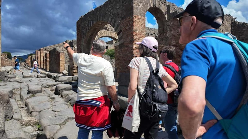 From Rome: Pompeii Ruins Tour with Expert Guide & Fast Train - Roma Termini timing: the day runs like a schedule, not a suggestion