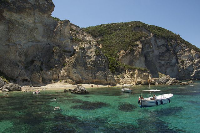 From Rome: Ponza Island Day Trip with Boat Excursion - Why Ponza feels like a beach holiday, not a tour chore