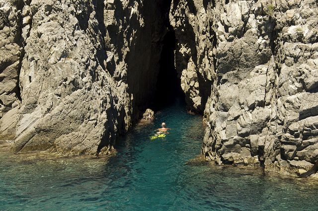 From Rome: Ponza Island Day Trip with Boat Excursion - The Rome-to-port transfer: air-conditioned comfort, one focused ride