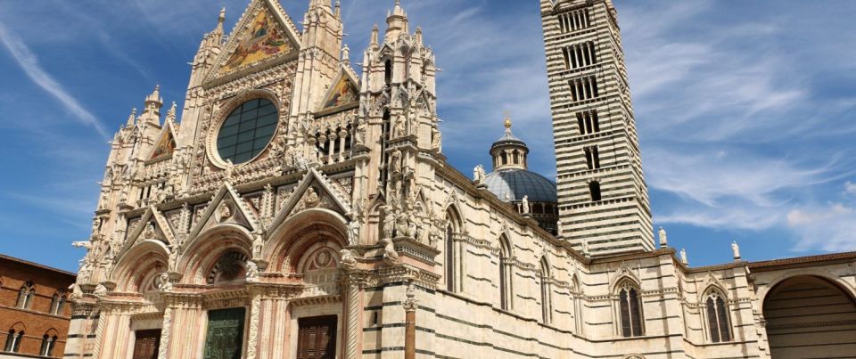 From Rome: Siena and S. Gimignano, Tuscany Wine One Day Tour - San Gimignano: towers, medieval streets, and a compact walking window