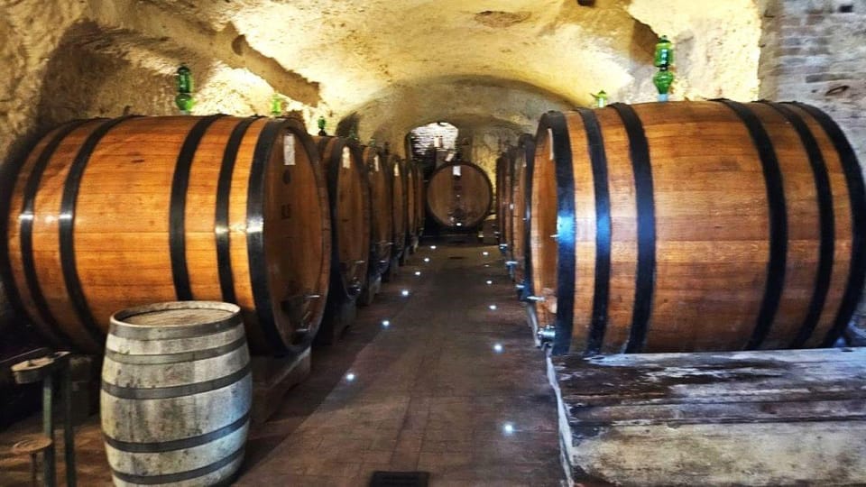 From Rome: Tuscany, Montepulciano Tour with Wine & Lunch - Lunch in a friars refectory: what’s served and why it works