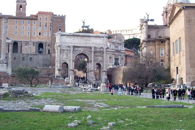 Full Day Rome Tour in 7 Hours - Trevi Fountain: Famous for a Reason, and Crowded for a Reason