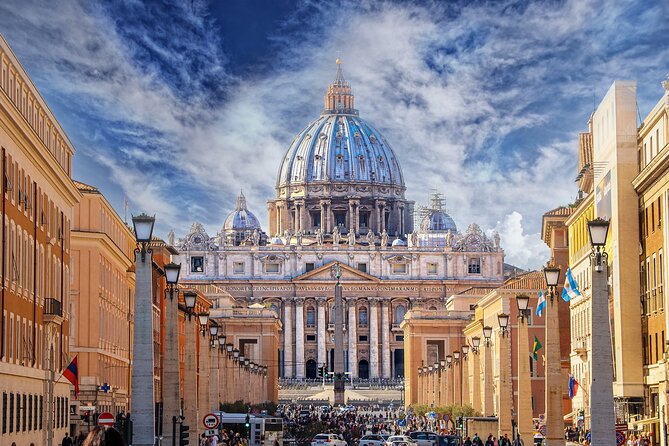 Full Guided Tour of the Vatican and Sistine Chapel - The Sistine Chapel focus: Michelangelo’s ceiling and altar wall