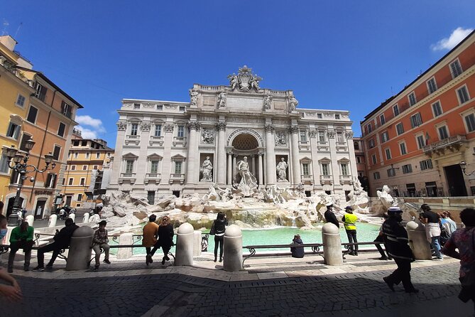 Games & Treasures Hunts Tour in Rome - Starting at Trevi Fountain: The Game Begins Fast
