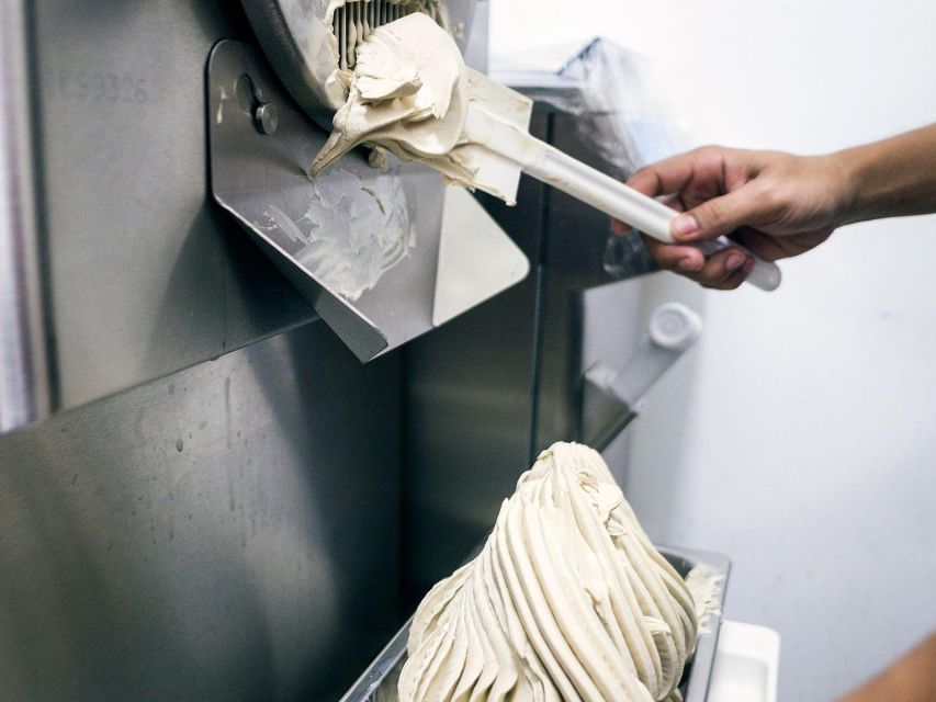Gelato and Pasta Cooking Class in Rome - Piazza Navona - Fettuccine from scratch: rolling, shaping, and learning what to watch for