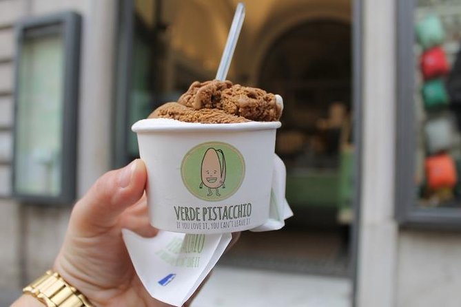 Gelato & Pizza Cooking Class in Rome - Wine, water, and limoncello: the included meal experience