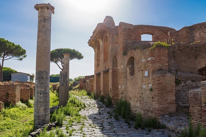 German port city of Ostia Antica - The two-hour route: theatre, apartments, forum, baths, and latrines