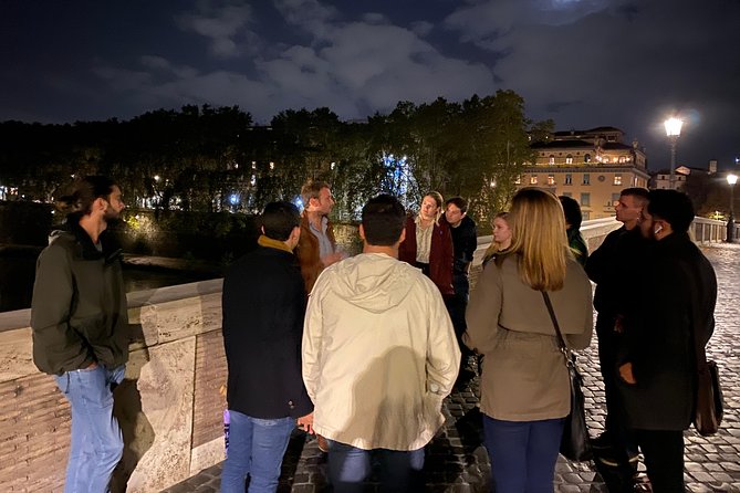 Ghost & Legends in Night Rome Walking Tour - Via del Mascherone and Vicolo dei Venti: Little Madonnas With a Job