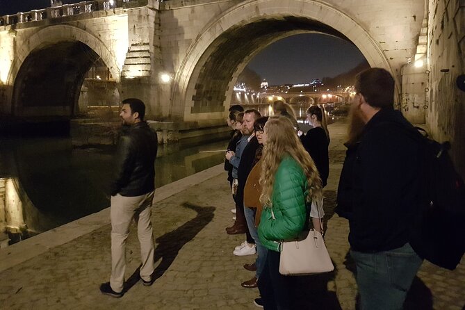 Ghosts and Crimes of Rome Night Walk - The Piazza Without Churches and the Burning-Alive Story