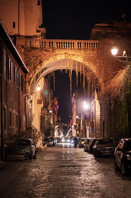Ghosts, Legends & Mysteries of Rome Tip-Based Walking Tour - The Guides: Leonardo, Ivan, Simone, and the Dark-Comedy Delivery