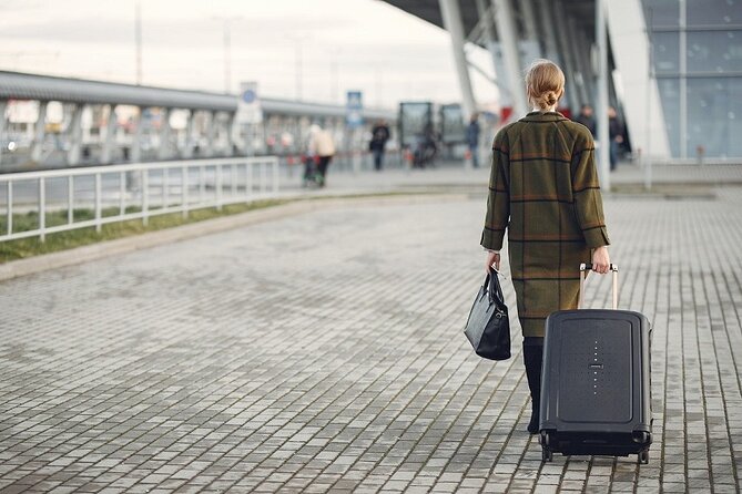 Globetrotter - Secure Luggage Storage in the heart of Rome - How the service works in plain terms: drop off, roam, and retrieve