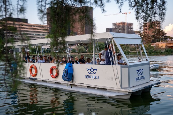 Guided Boat Tour in Rome - La Barcheria on site: more than a single boat ride