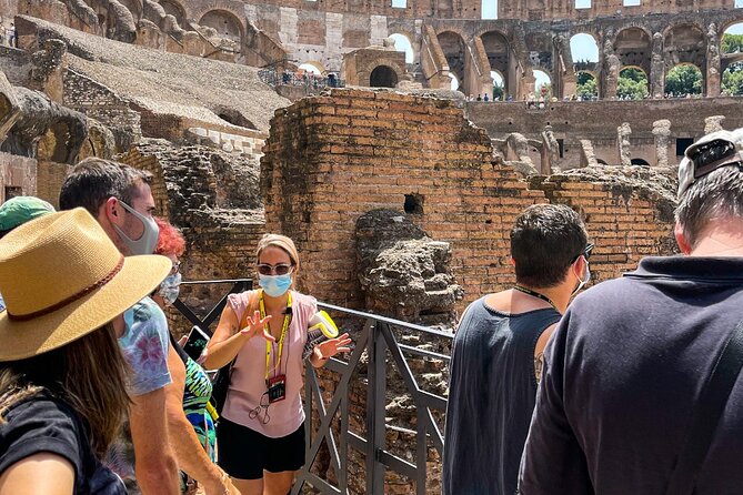 Guided Group Tour of Colosseum, Roman Forum and Palatine Hill - Meeting in front of the Arch of Constantine: how the tour actually starts