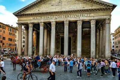 Guided Group Walking Tour of Rome Top Sights - Piazza di Spagna and the Spanish Steps: view first, then decide how many stairs