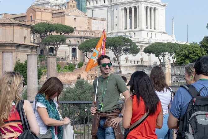 Guided tour of the Colosseum, Roman Forum and Palatine in Spanish - Guides in Spanish: What You Gain Beyond Sightseeing