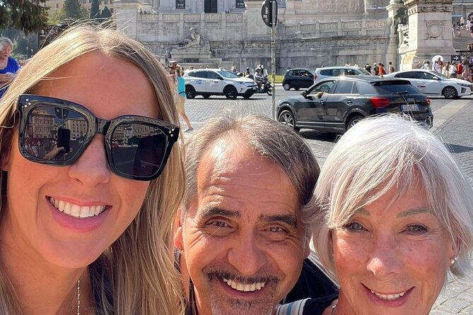 Guided tour of the Vatican Museums - VIP service - A VIP morning with pickup, mobile ticket, and a real guide
