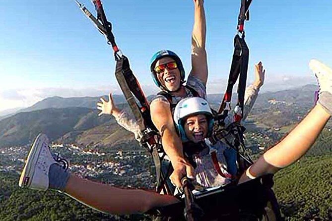 Half day private paragliding experience - ADVENTURE FLIGHT - Where you start: Norba ruins and the walk to the launch