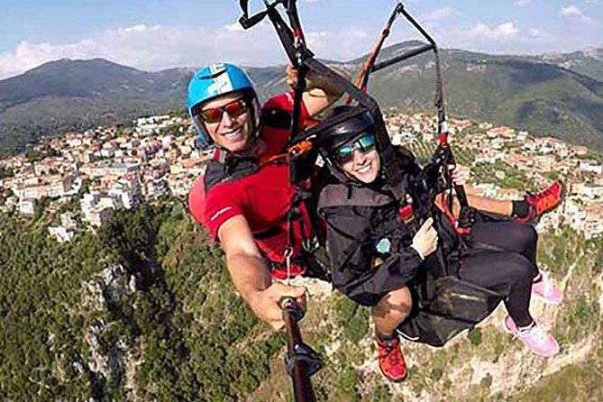 Half day private paragliding experience - ADVENTURE FLIGHT - 30 to 40 minutes airborne: soaring, then an acrobatic session
