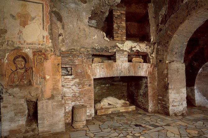 Hidden Gems & Rome Catacomb Semi Private Tour by golf cart - Catacombs of Saint Callixtus: What You’ll See and What You Won’t