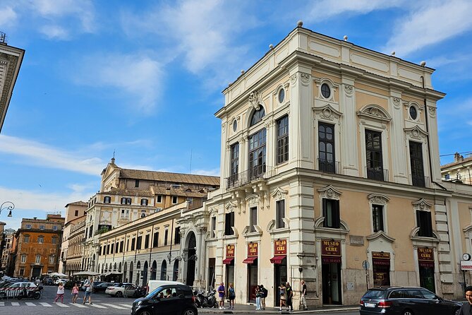 Historical Walking Tour in Rome City Center with Hidden Gems - Sant’Ignazio di Loyola and its optical illusions