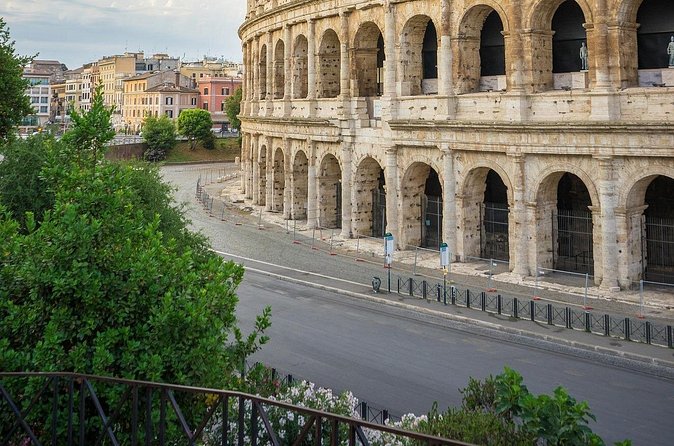 Hosted Access to the Colosseum - The Real Value of the Price: What You’re Paying For