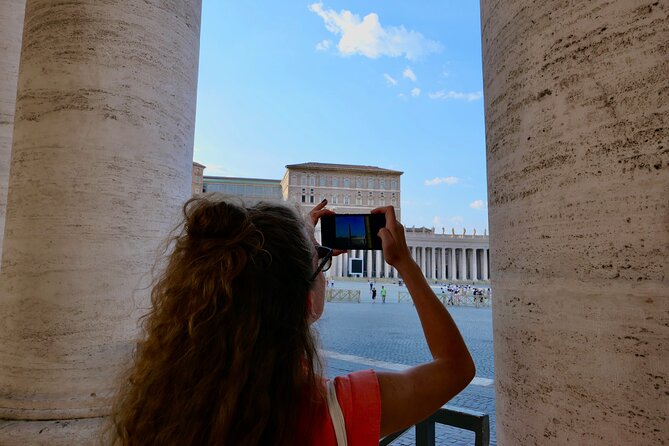 In-depth Guided Tour of St. Peter's Basilica & Square - St. Peter’s Basilica Entrance: Expect Crowds, Then Let the Guide Work