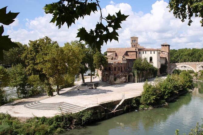 Jewish Quarter and Trastevere District Private Walking Tour - Ponte Rotto and Pont Fabricius: crossing Rome without leaving the story