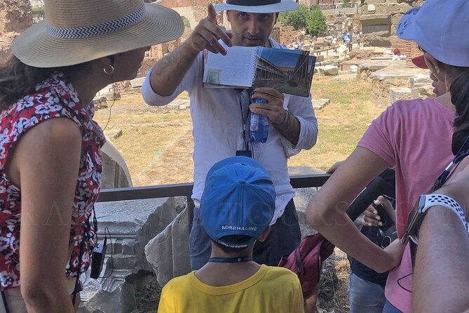 Kid-Friendly Colosseum & Roman Forum Tour with local guide - A family-friendly Roman showdown: Colosseum to Forum in 2.5 hours