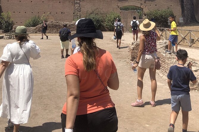 Kid-Friendly Colosseum & Roman Forum Tour with local guide - Logistics that can make or break your day: mobile tickets, IDs, and names