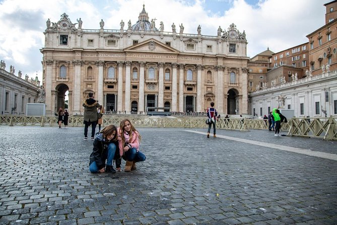 Kid-Friendly Vatican Tour with Sistine Chapel - Sistine Chapel: short, powerful, and strictly quiet