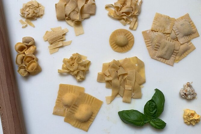 Kitchen of Mamma: Pasta Cooking Class with market visit in Rome - Market walk at Nomentano Market: the lesson hidden in shopping