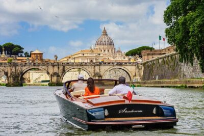 La Dolce Vita: Private Luxury Boat Ride in the Eternal City - Start point: where the cruise actually begins (and why location matters)