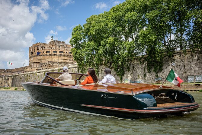 La Dolce Vita: Private Luxury Boat Ride in the Eternal City - Ponte Sisto: a Renaissance bridge that’s extra charming at sunset