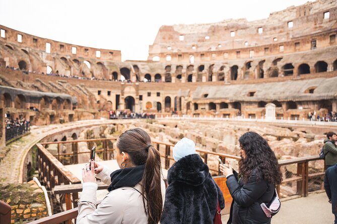 Last Entry Colosseum, Arena, Forum & Rooftop Aperitif Small Group - Palatine Hill at golden hour: the birthplace mood