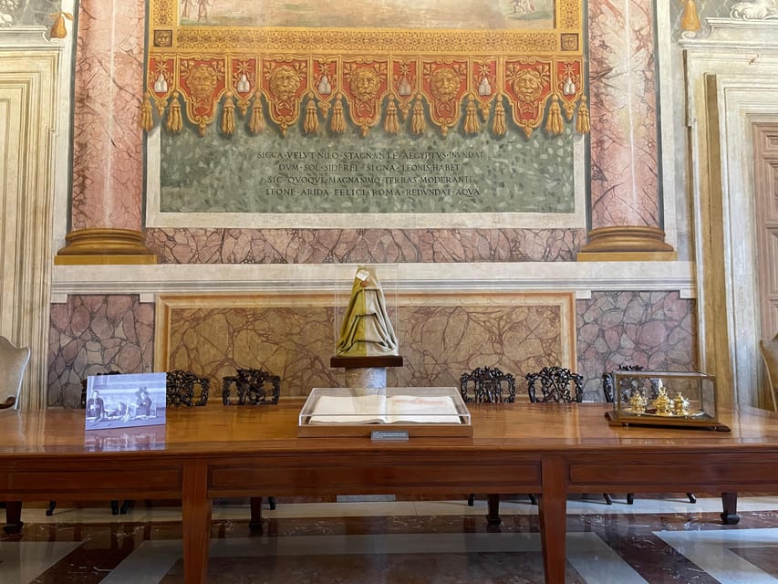 Lateran Palace Entry Ticket with Audio Guide - Inside the palace rooms: 16th-century frescoes and story-led looking