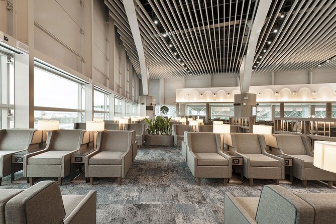 Leonardo da Vinci Airport Plaza Premium Lounge, Terminal 3 Departures - Arriving at Leonardo da Vinci Airport: Getting Into Area E, Terminal 3