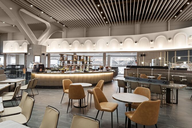 Leonardo da Vinci Airport Plaza Premium Lounge, Terminal 3 Departures - Food and Drinks: What’s Included, What Might Cost Extra, and How to Avoid Surprise
