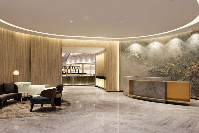 Leonardo da Vinci Airport Plaza Premium Lounge, Terminal 3 Departures - Check-In Reality: Smart Casual, 18+, and a Small Access Window