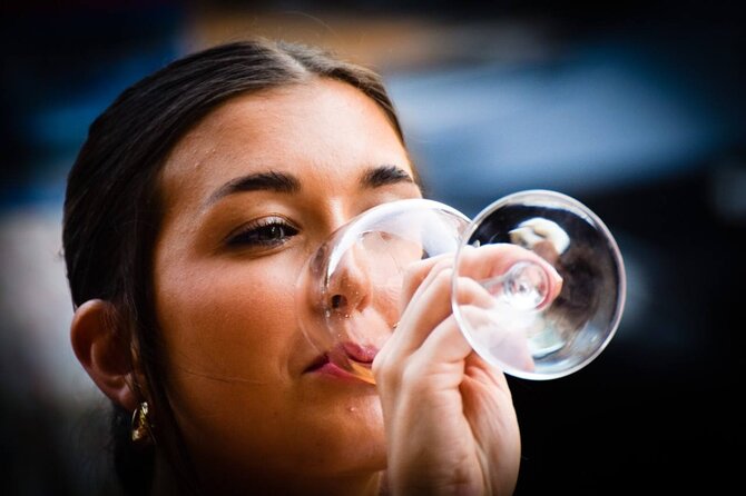 Local Wine Tasting - Where You Meet and How the 6:00 pm Timing Works