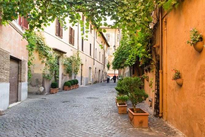 Medieval Rome & trastevere walking tour w/personal tour guide - Stop 3: Trastevere Streets, Cobblestones, and Night-Ready Character