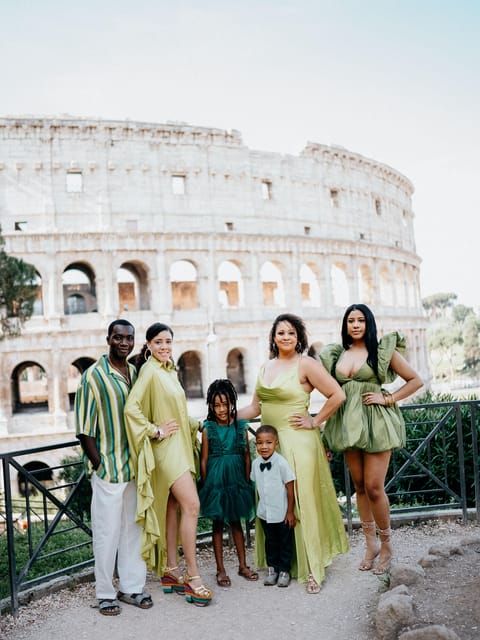 Mini Photo-session at Colosseum with Photographer - Why a mini Colosseum shoot beats DIY portraits