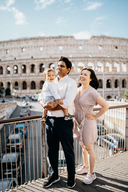 Mini Photo-session at Colosseum with Photographer - Posing help that works even when you feel awkward