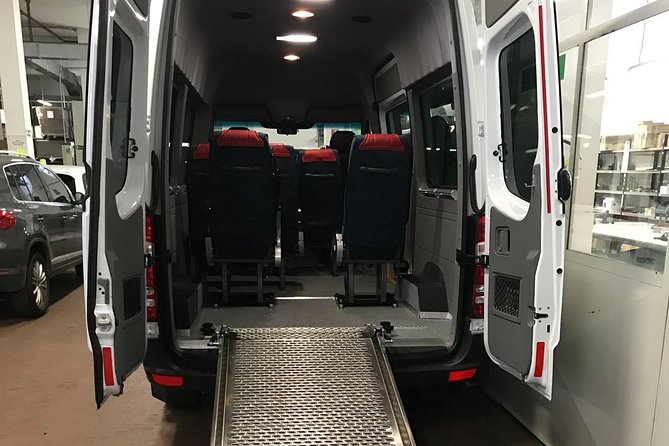 Minivan suitable for transporting disabled people with a wheelchair - What the Driver/Guide Live Commentary Adds (And When It Helps)