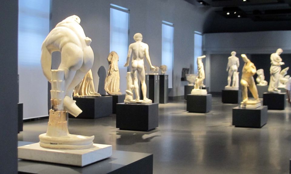National Museum of Palazzo Massimo: 2-Hour Private Tour - Entering with a guide: Meeting point and how the tour starts